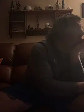 Stephanie1984 online show from April 2026 01:05:02 AM