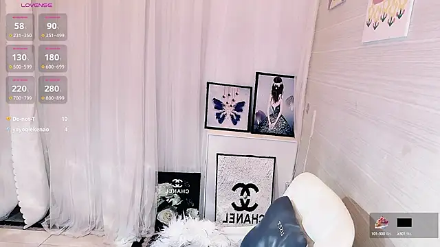 Snapshot of Scarlett-oracle chatting on September 2025 12:49:02 PM Scarlett-oracle online show from September 2025 12:49:02 PM