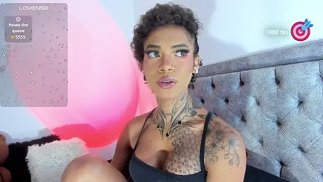 michell danna online show from October 2025 09:06:02 AM