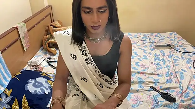 LuvLayla online show from February 2026 08:05:02 PM