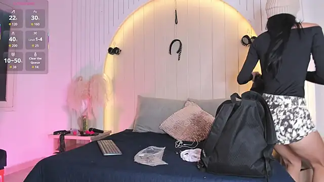 ALICESANDOVAL online show from March 2026 11:36:02 AM