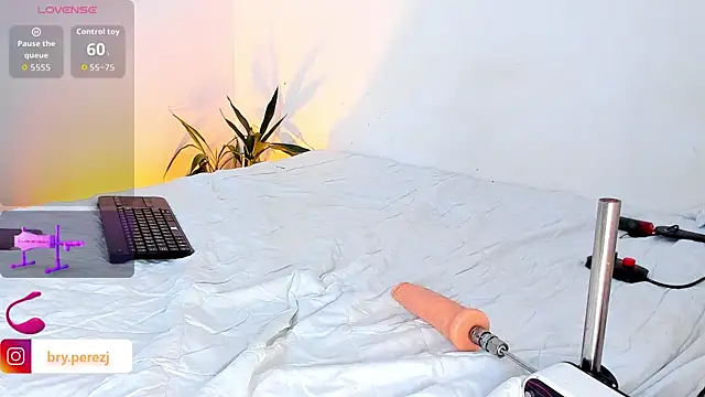 bryXonStorm online show from December 2025 04:41:02 AM