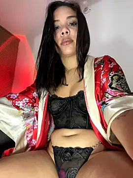 Snapshot of P_A_U_L_I_N_A_ chatting on October 2025 05:08:02 AM P A U L I N A  online show from October 2025 05:08:02 AM