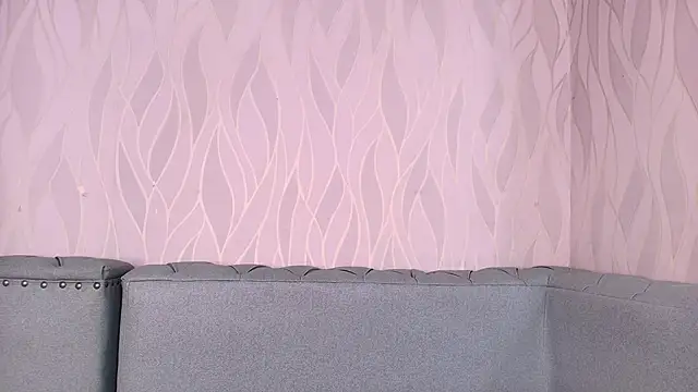 mia scot online show from November 2025 12:02:02 PM