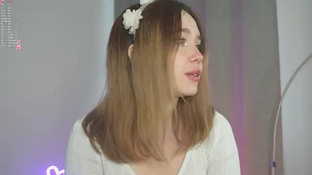 Lina Glow online show from September 2025 06:25:02 AM