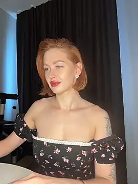 Snapshot of LittleFox___ chatting on May 2026 06:55:01 AM LittleFox online show from May 2026 06:55:01 AM