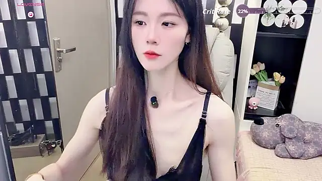 Yueyue-MM online show from May 2026 10:33:02 PM