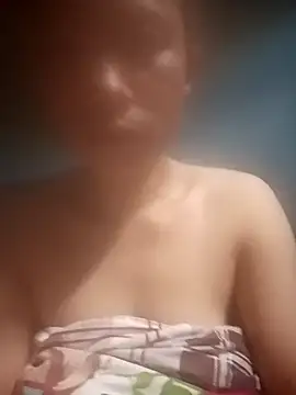 simi-lucy online show from December 2025 07:06:01 AM