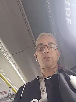 dinho carioca online show from March 2026 12:11:01 PM