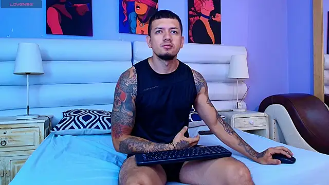 Snapshot of Dante_Flamee chatting on July 2026 12:19:02 PM Dante Flamee online show from July 2026 12:19:02 PM