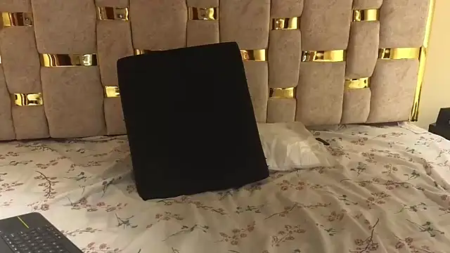 Snapshot of _afrodita23 chatting on February 2026 04:18:02 AM afrodita23 online show from February 2026 04:18:02 AM