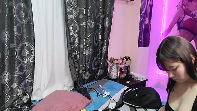 Zulema R1 online show from March 2026 11:11:01 PM