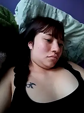 Zulema R1 online show from April 2026 10:43:02 PM