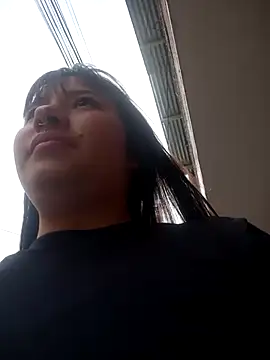 Snapshot of Zulema_R1 chatting on June 2026 10:23:01 PM Zulema R1 online show from June 2026 10:23:01 PM