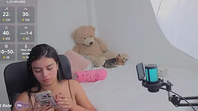 valerihouse online show from April 2026 02:00:01 AM