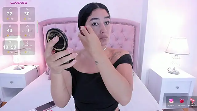 Snapshot of Scarlett_12 chatting on September 2025 03:25:01 PM Scarlett 12 online show from September 2025 03:25:01 PM