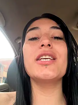 Snapshot of Scarlett_12 chatting on October 2025 12:52:02 PM Scarlett 12 online show from October 2025 12:52:02 PM