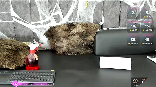 Snapshot of Rowan_Mills chatting on October 2025 08:41:01 PM Rowan Mills online show from October 2025 08:41:01 PM