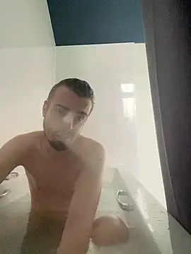 Snapshot of jaycoy22 chatting on January 2026 01:26:01 PM jaycoy22 online show from January 2026 01:26:01 PM