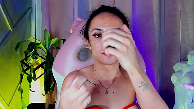 Snapshot of Cristal_Gem1 chatting on July 2026 11:44:01 PM Cristal Gem1 online show from July 2026 11:44:01 PM