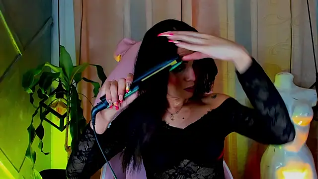 Snapshot of Cristal_Gem1 chatting on July 2026 03:54:02 AM Cristal Gem1 online show from July 2026 03:54:02 AM