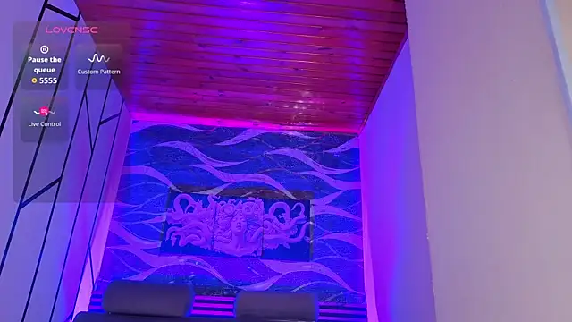 oliver mr  online show from April 2026 07:19:02 PM