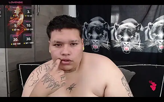 Snapshot of Yulian_bigclit7 chatting on August 2026 05:26:01 PM Yulian bigclit7 online show from August 2026 05:26:01 PM