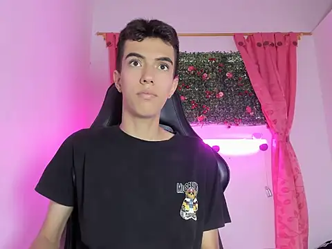 Snapshot of dylan_202520_ chatting on September 2025 11:34:02 AM dylan 202520 online show from September 2025 11:34:02 AM