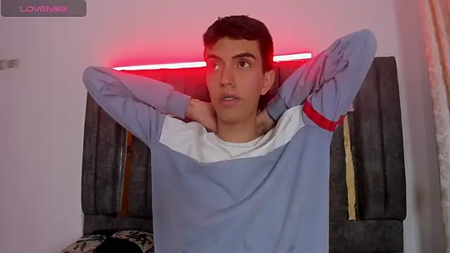 Snapshot of dylan_202520_ chatting on November 2025 11:32:02 AM dylan 202520 online show from November 2025 11:32:02 AM