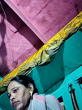 Pooja750 online show from November 2025 08:42:02 PM