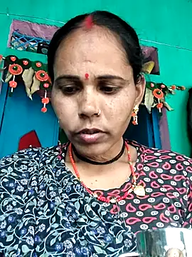 Pooja750 online show from December 2025 10:02:02 AM