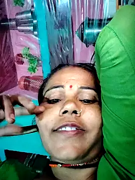 Pooja750 online show from February 2026 07:02:02 PM