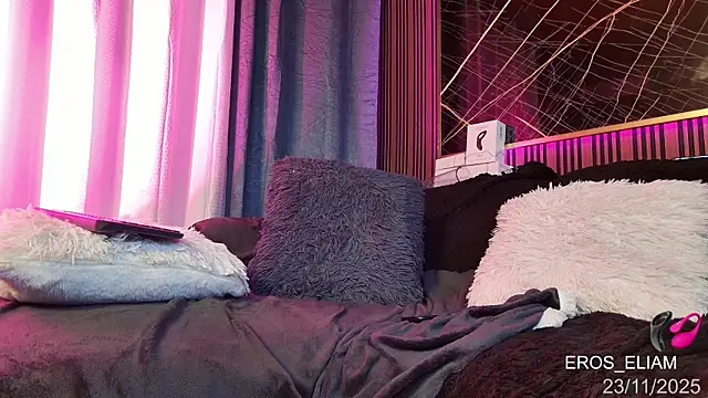 eroseliam online show from November 2025 07:13:02 PM