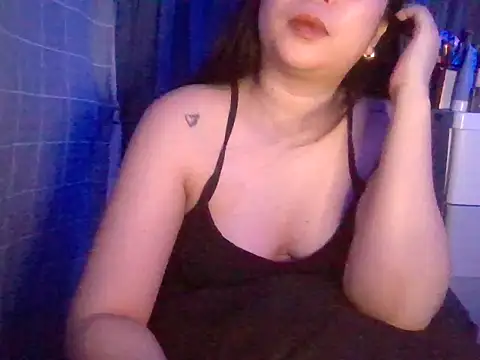 Asianhotskinny online show from June 2026 04:32:01 PM