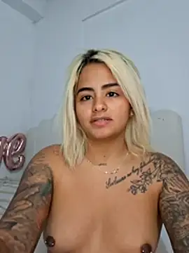 Eva  Cutte online show from January 2026 03:34:02 AM