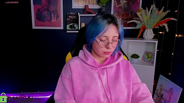 Penny Stanley online show from November 2025 02:00:02 AM