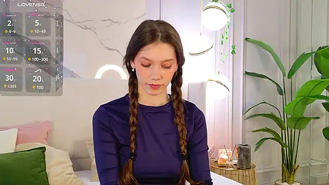 Snapshot of MaryNixon_ chatting on February 2026 05:08:02 AM MaryNixon online show from February 2026 05:08:02 AM