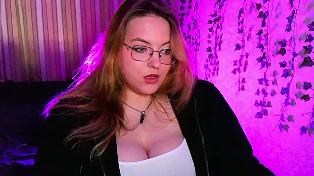 ZayaRush online show from September 2025 10:19:02 AM