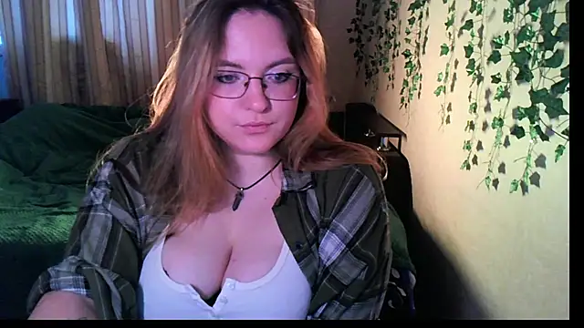 ZayaRush online show from September 2025 10:42:01 AM