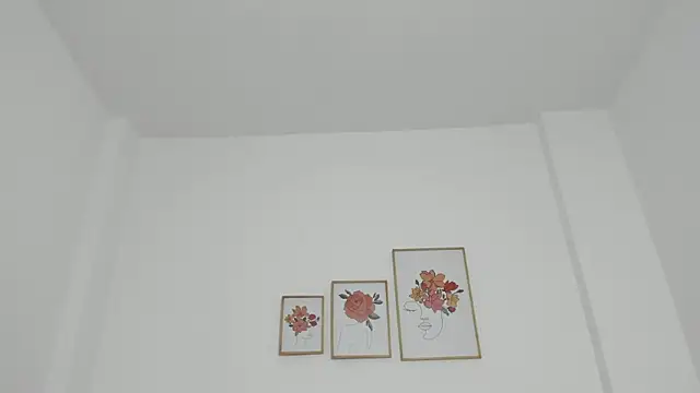 hellzel moon online show from October 2025 07:02:01 PM