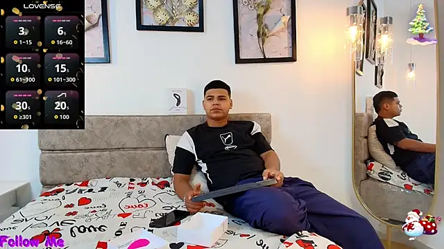 Snapshot of DannySamm chatting on December 2025 01:16:02 PM DannySamm online show from December 2025 01:16:02 PM