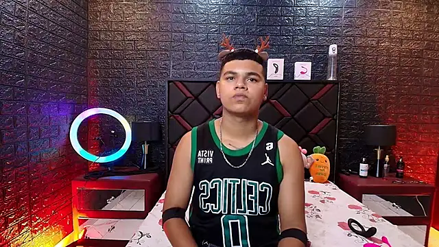 Snapshot of DannySamm chatting on December 2025 03:46:02 AM DannySamm online show from December 2025 03:46:02 AM