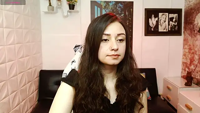 Eva Roussell online show from February 2026 02:38:01 PM