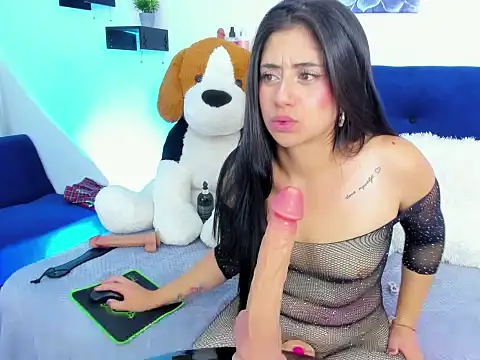 Snapshot of CandyMoon_mc chatting on December 2025 05:14:01 AM CandyMoon mc online show from December 2025 05:14:01 AM