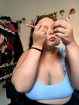 Snapshot of luna_sweet16 chatting on September 2025 12:40:01 PM luna sweet16 online show from September 2025 12:40:01 PM