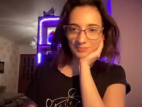 Tomiriss online show from September 2025 01:50:01 AM