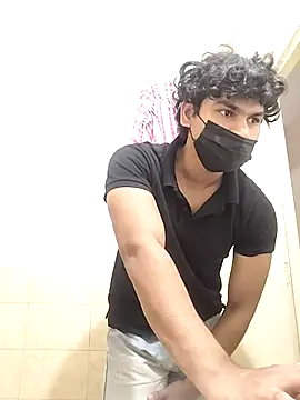 Snapshot of Goodmens5 chatting on October 2025 09:46:02 AM Goodmens5 online show from October 2025 09:46:02 AM