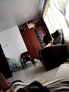 Snapshot of Perropa chatting on January 2026 12:43:02 PM Perropa online show from January 2026 12:43:02 PM