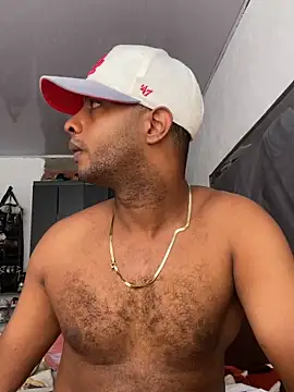 Snapshot of Perropa chatting on February 2026 03:32:01 PM Perropa online show from February 2026 03:32:01 PM