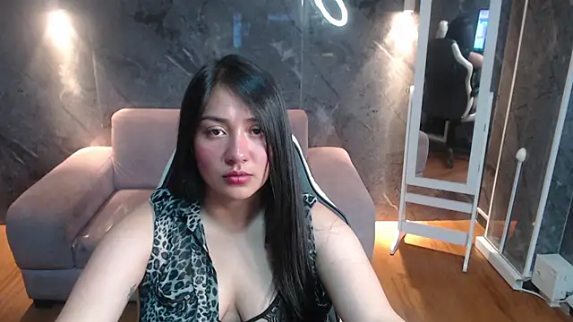 Ivony18 b online show from October 2025 03:28:01 AM